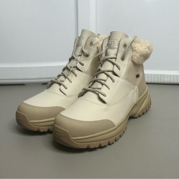 UGG Rubber Boots Yose Fluff V2 Lace Up Winter Boot White Pine Womens Size 10 NEW - Picture 3 of 9